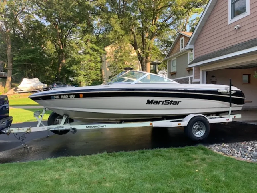 1999-mastercraft-maristar-210-140008-image1.webp