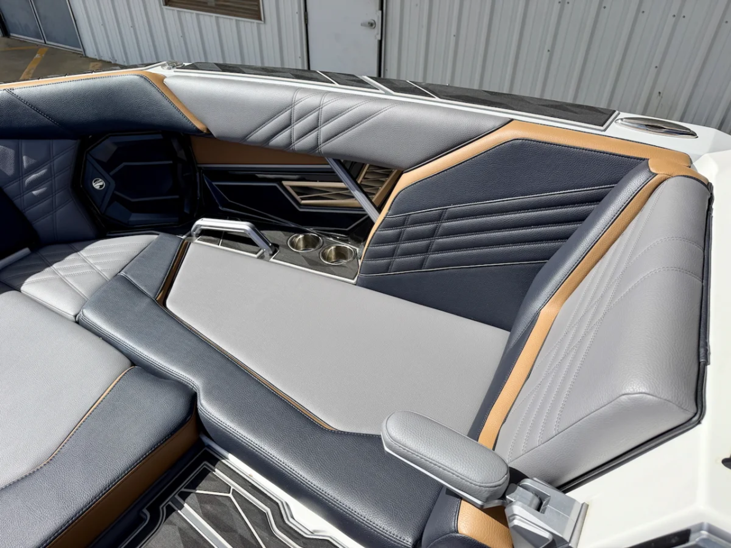 2025 Tige Ultre
