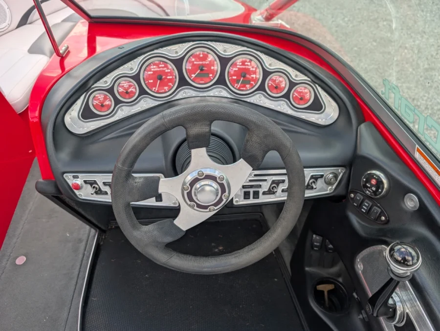 2006-mastercraft-x9-140021-image2.webp