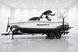 2025-mastercraft-x24-140027-image4.webp