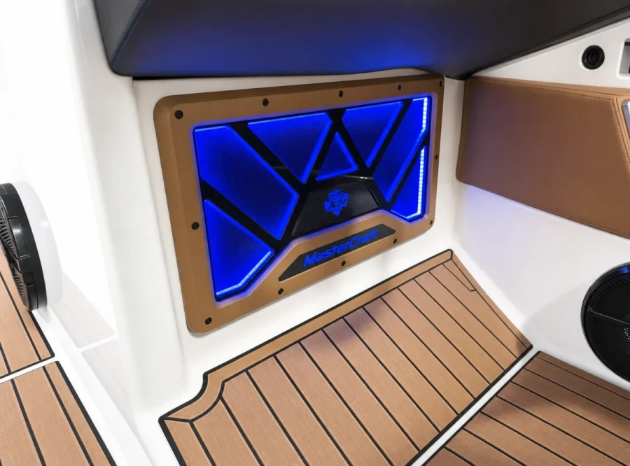 2025-mastercraft-x24-140027-image9.webp