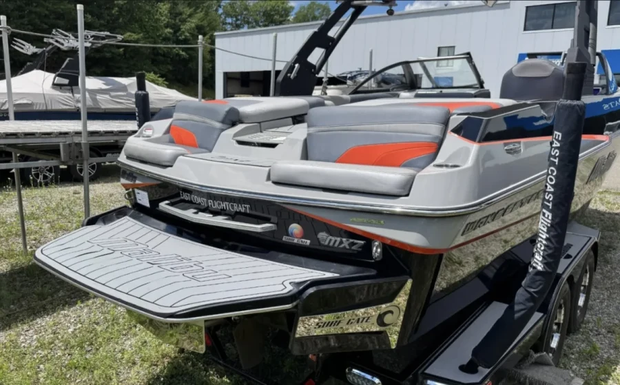 2017-malibu-wakesetter-22-mxz-140034-image10.webp