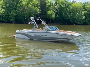 2021-mastercraft-xt22-140039-image0.webp
