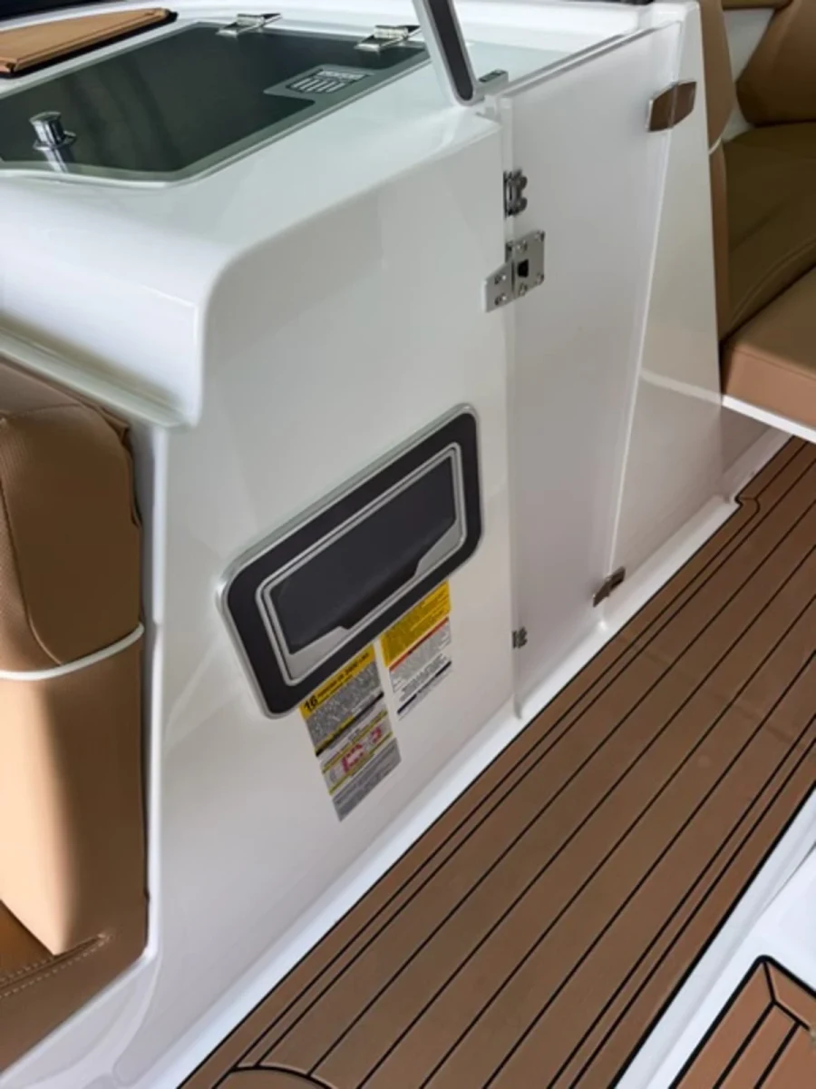 2021-mastercraft-xt22-140039-image14.webp