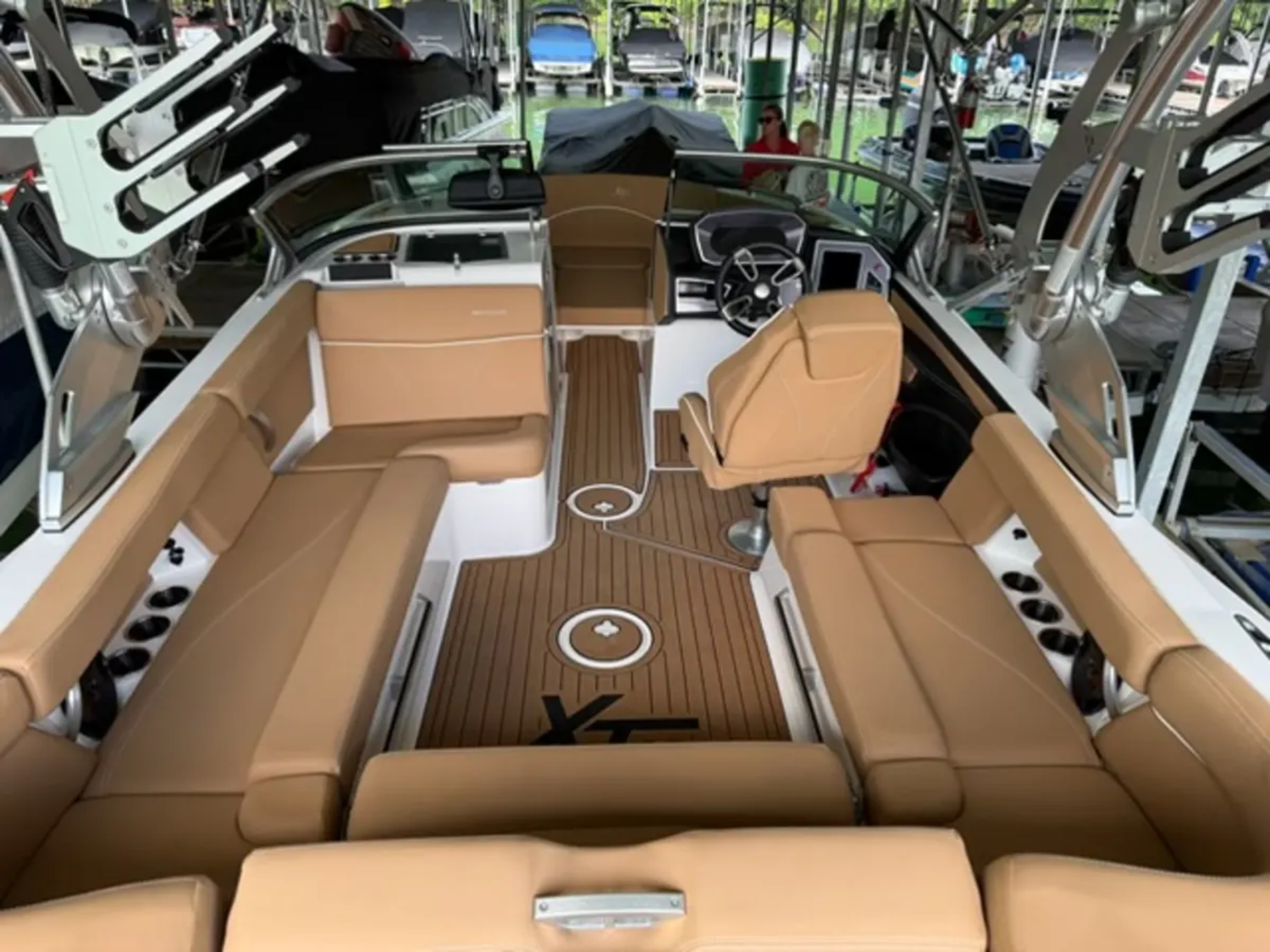 2021 Mastercraft Boats XT22