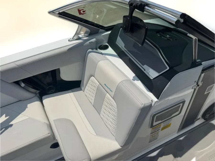 2019-mastercraft-x22-137995-image12.webp