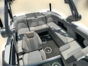 2019-mastercraft-x22-137995-image13.webp