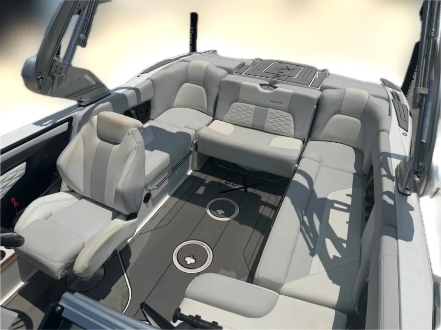 2019-mastercraft-x22-137995-image14.webp