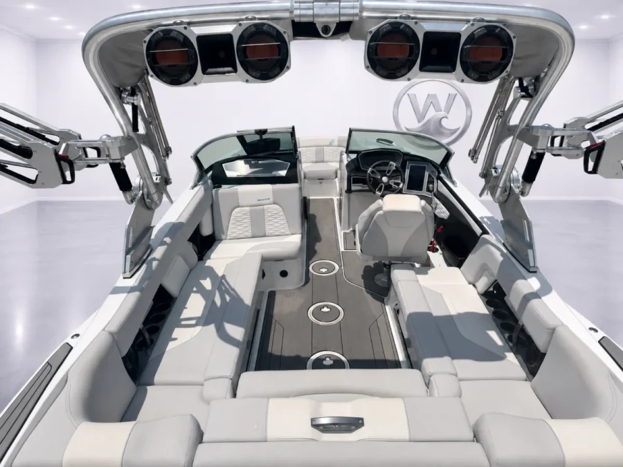 2019-mastercraft-x22-137995-image5.webp