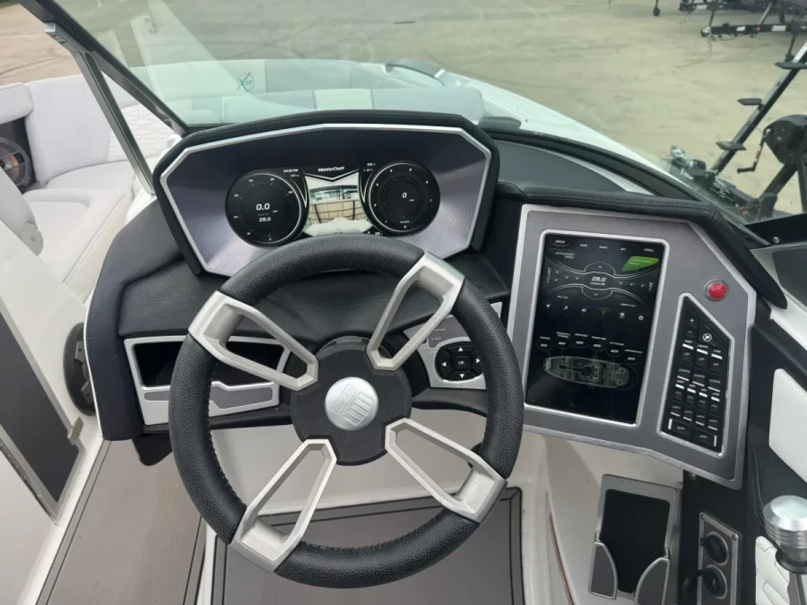 2019-mastercraft-x22-137995-image9.webp