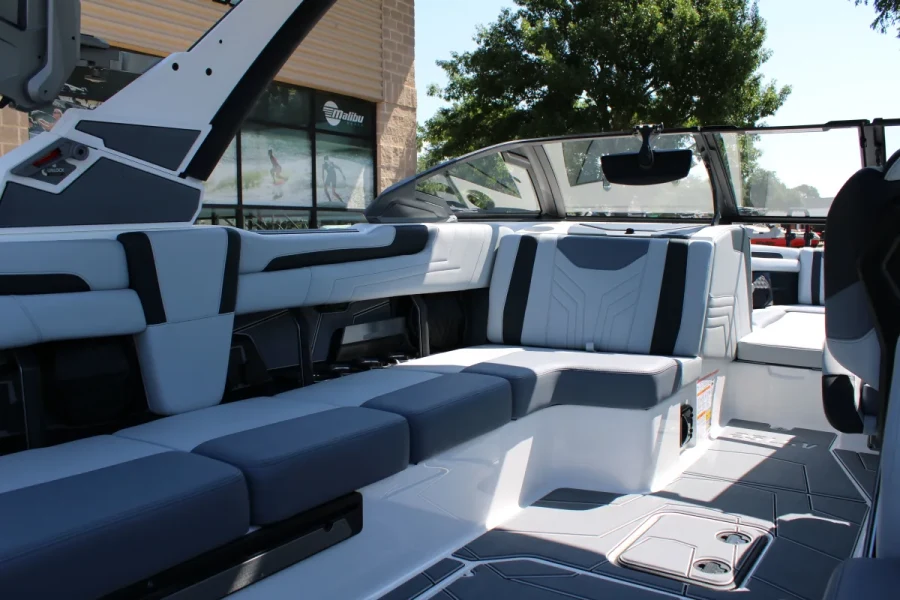 2026-malibu-wakesetter-25-lsv-138008-image12.webp