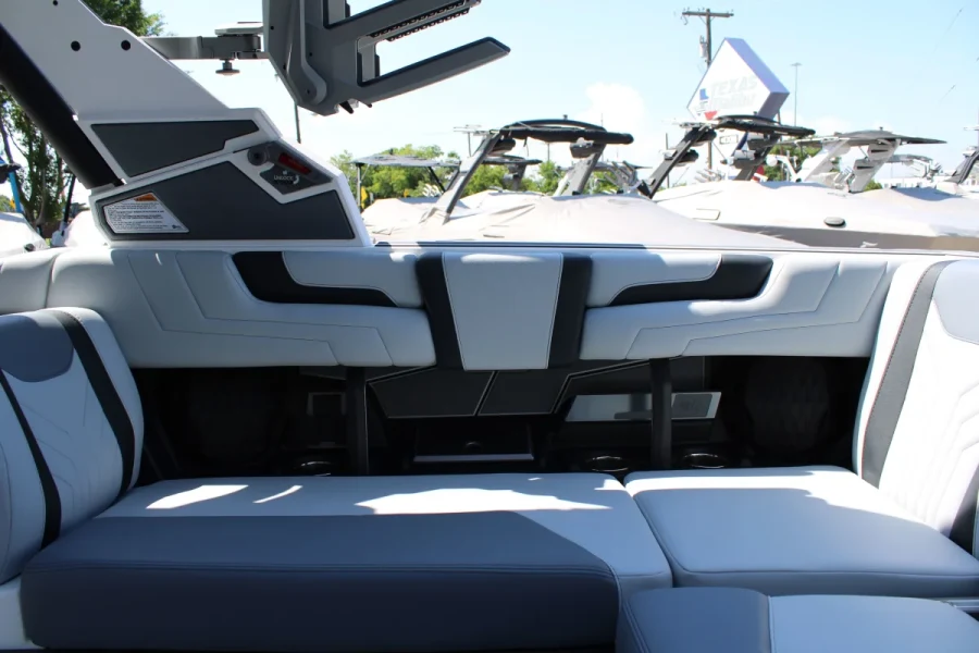2026-malibu-wakesetter-25-lsv-138008-image15.webp