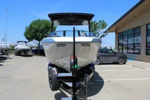 2026-malibu-wakesetter-25-lsv-138008-image2.webp