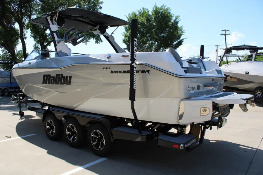 2026-malibu-wakesetter-25-lsv-138008-image5.webp