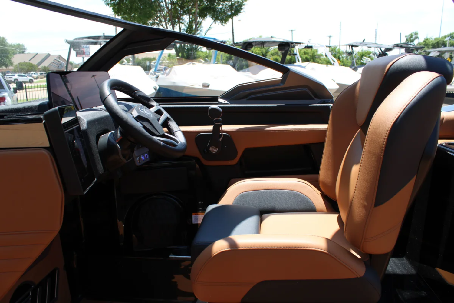 2026 Malibu 25 LSV