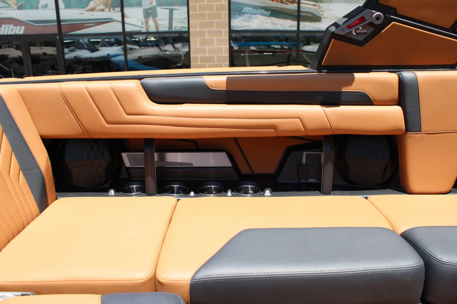 2026 Malibu 25 LSV