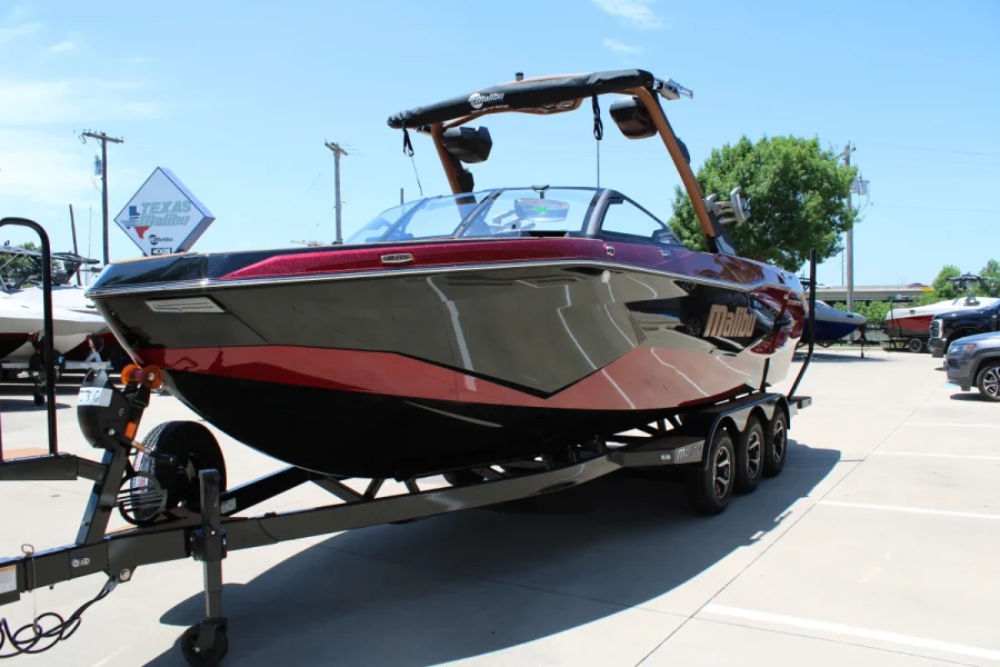 2026-malibu-wakesetter-25-lsv-138010-image3.webp