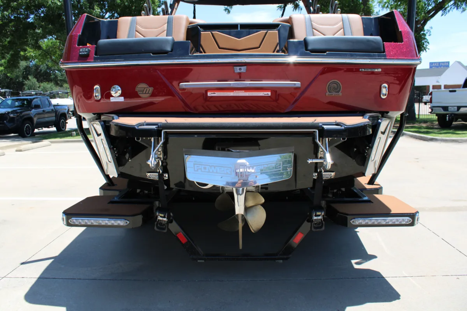 2026 Malibu 25 LSV