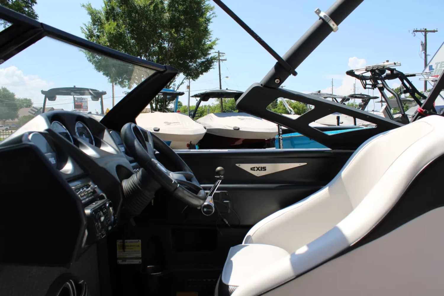 2014 Axis T22