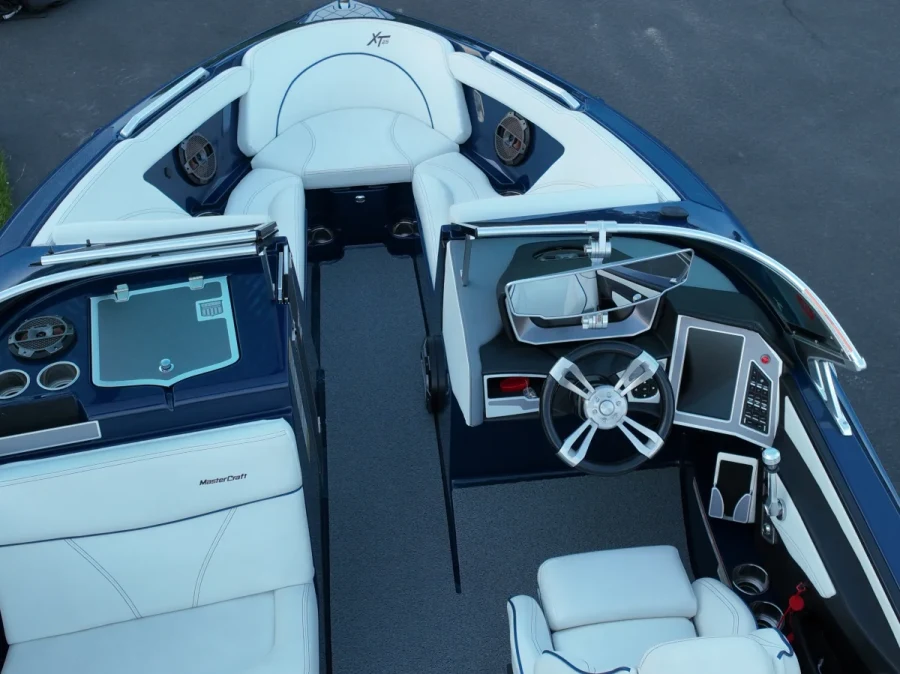2019-mastercraft-xt25-138019-image5.webp