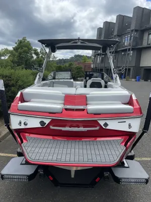 2022-malibu-wakesetter-22-lsv-138025-image0.webp