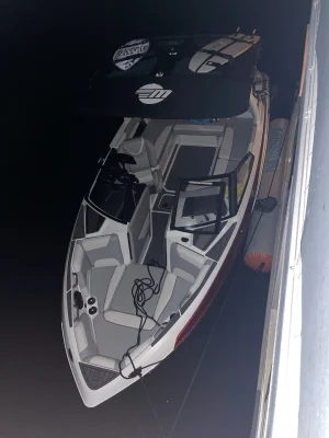 2022-malibu-wakesetter-22-lsv-138025-image8.webp