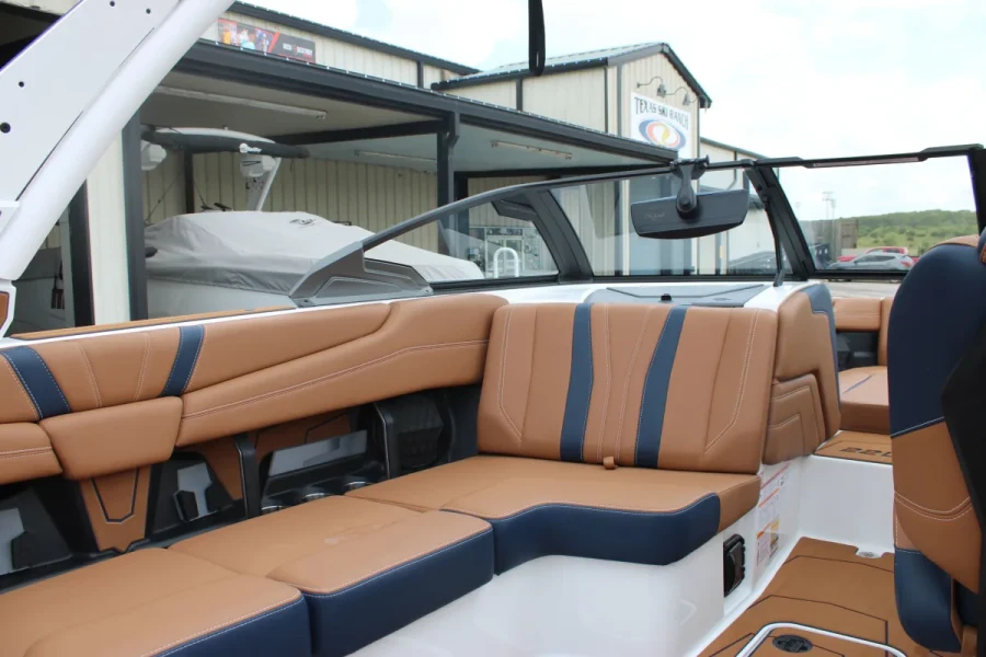2026-malibu-wakesetter-22-lsv-138030-image10.webp