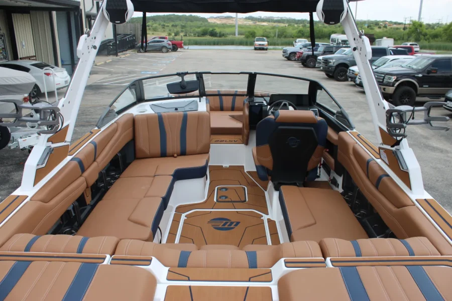 2026-malibu-wakesetter-22-lsv-138030-image9.webp