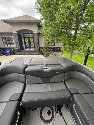 2021-mastercraft-xt22-138043-image2.webp