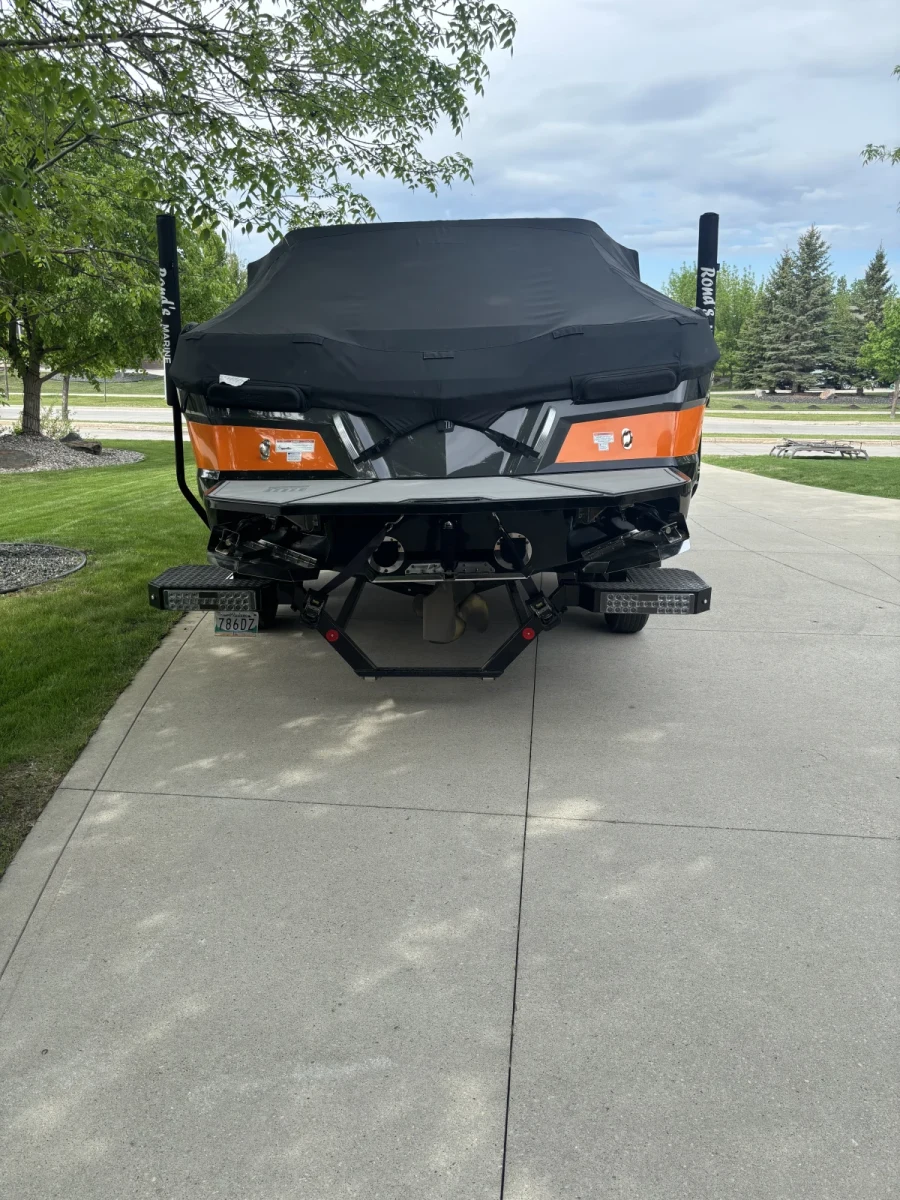 2021-mastercraft-xt22-138043-image7.webp