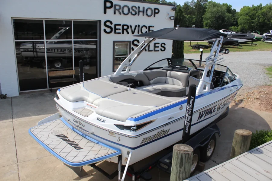 2012-malibu-wakesetter-vlx-138047-image5.webp