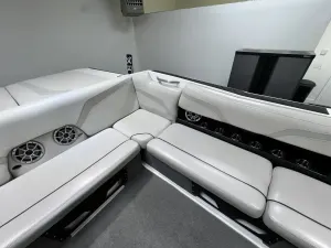 2018-axis-t23-138048-image13.webp