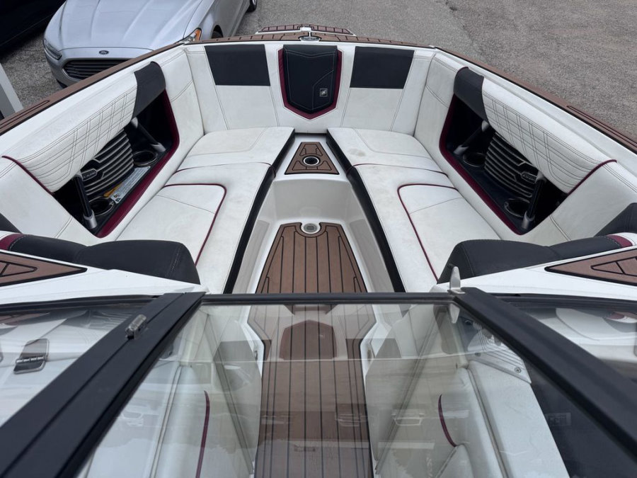 2016-nautique-g23-138064-image5