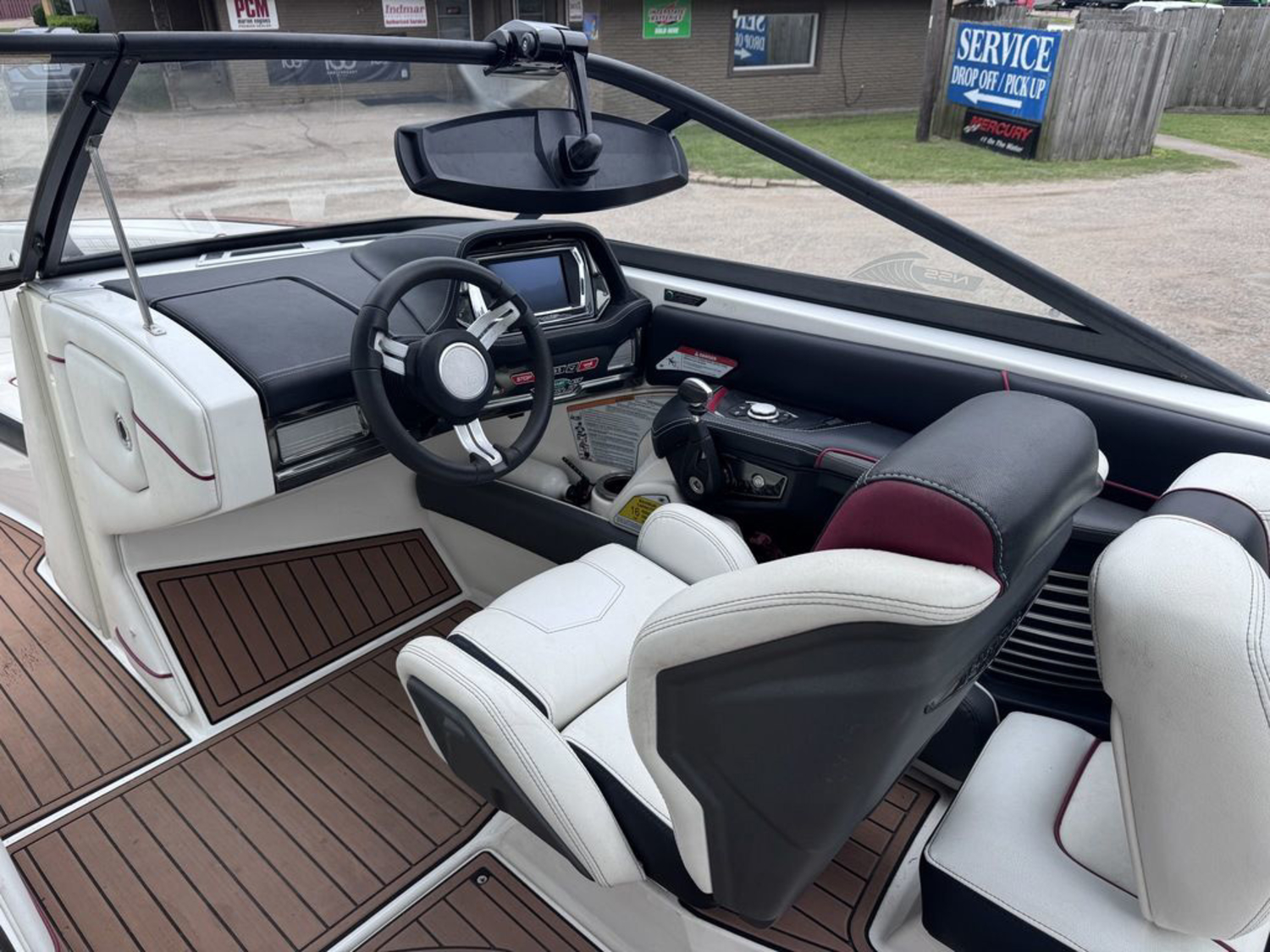 2016 Nautique G23