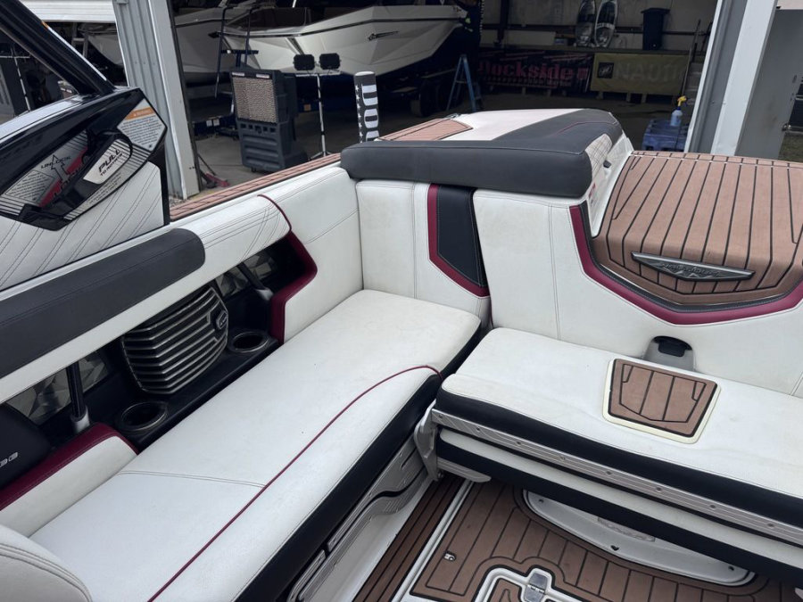 2016-nautique-g23-138064-image7