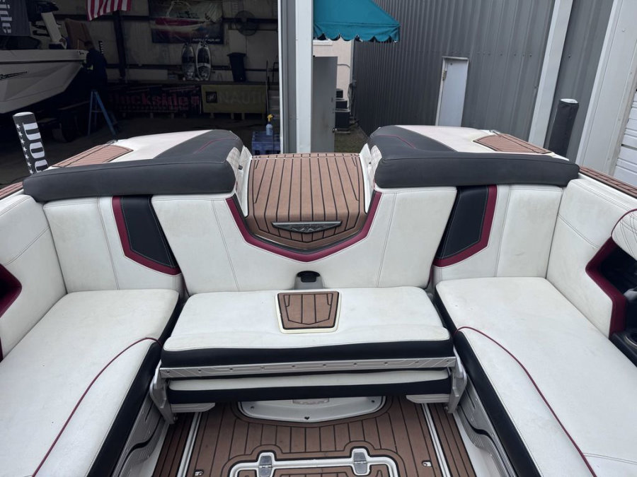 2016-nautique-g23-138064-image8