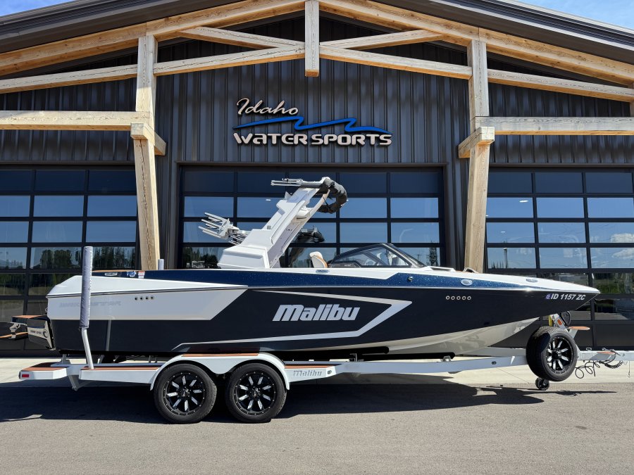 2023-malibu-wakesetter-24-mxz-138068-image2