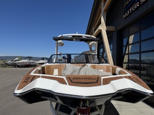 2023-malibu-wakesetter-24-mxz-138068-image4