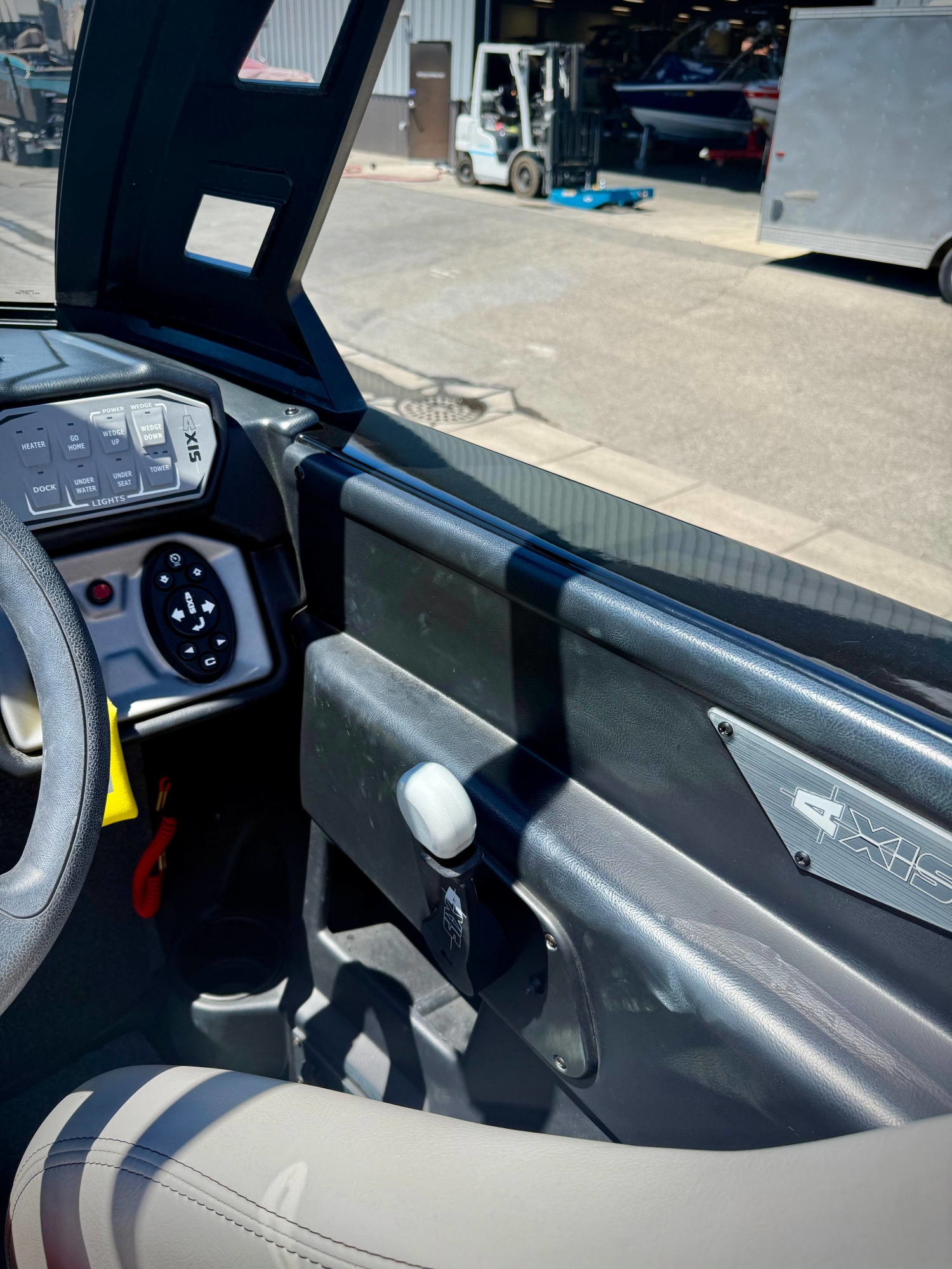 2018 Axis T23