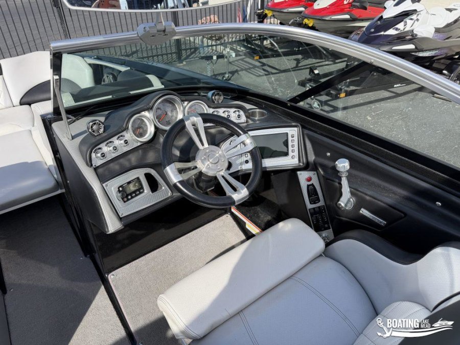 2015-mastercraft-x46-138071-image11