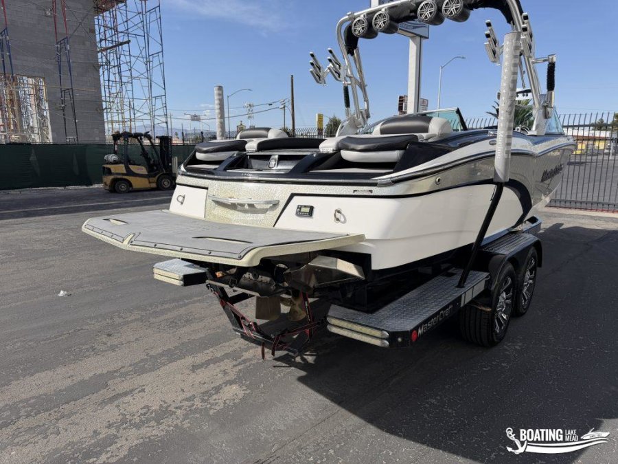 2015-mastercraft-x46-138071-image16
