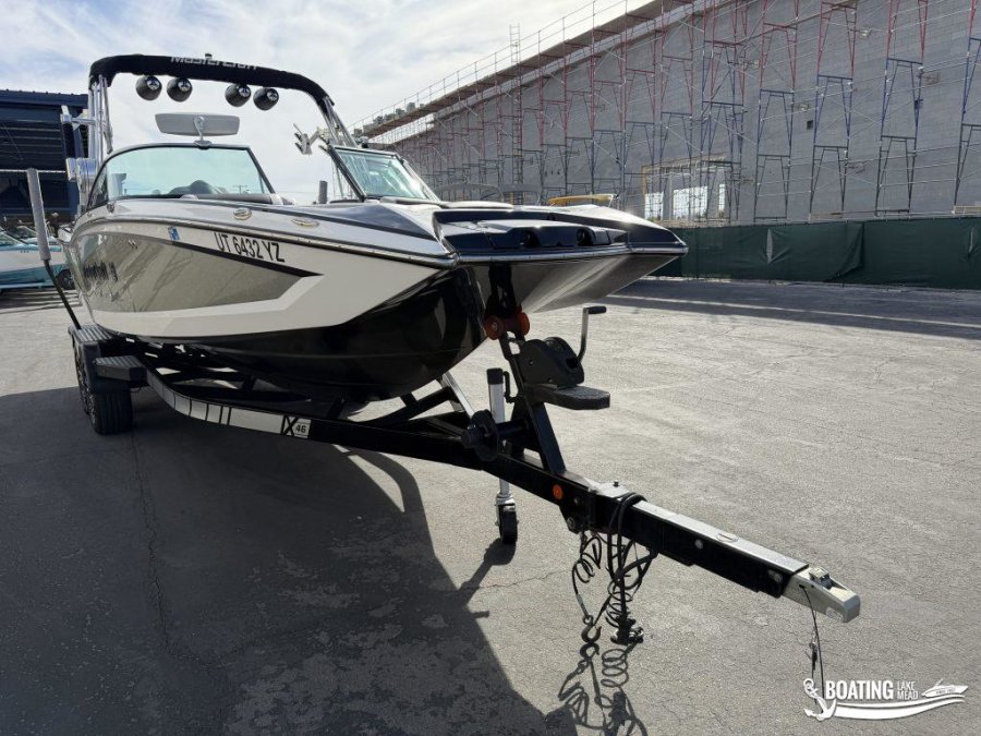 2015-mastercraft-x46-138071-image18