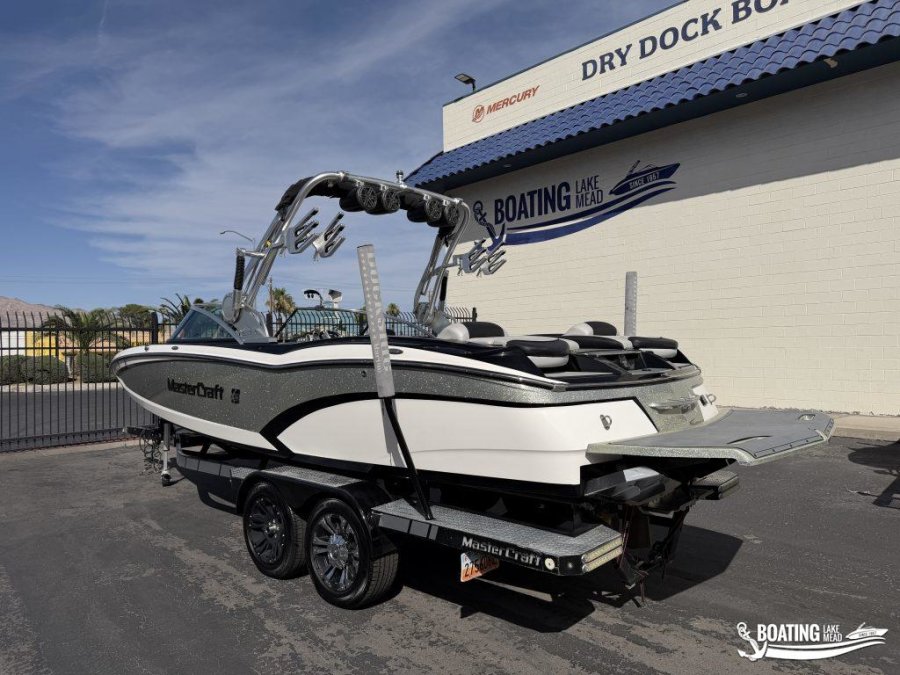 2015-mastercraft-x46-138071-image2