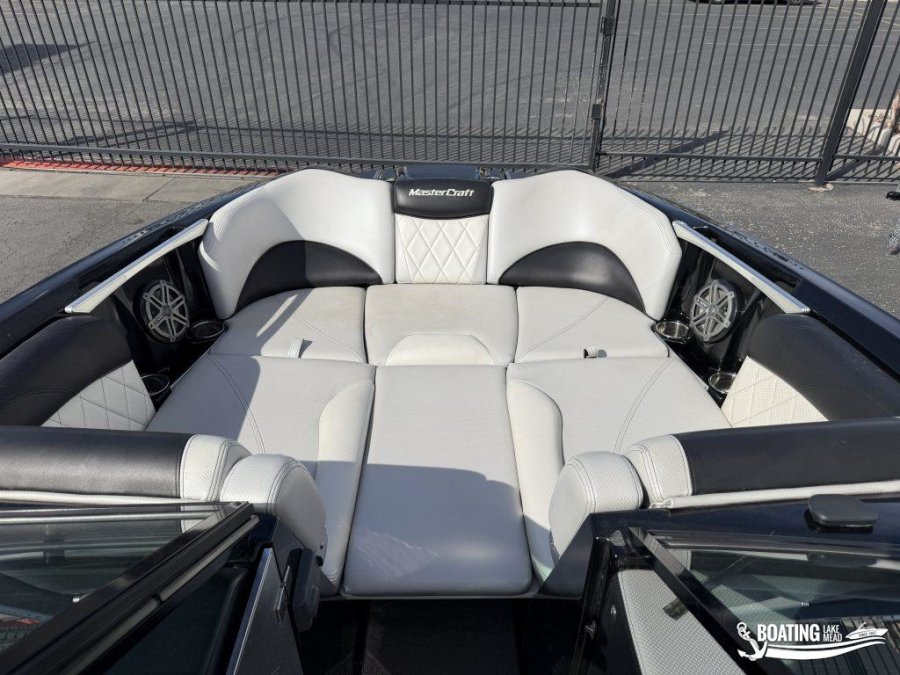 2015-mastercraft-x46-138071-image6