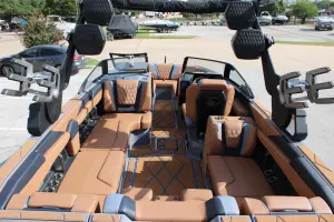 2026-malibu-m242-139116-image11.webp