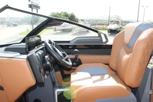 2026-malibu-m242-139116-image15.webp