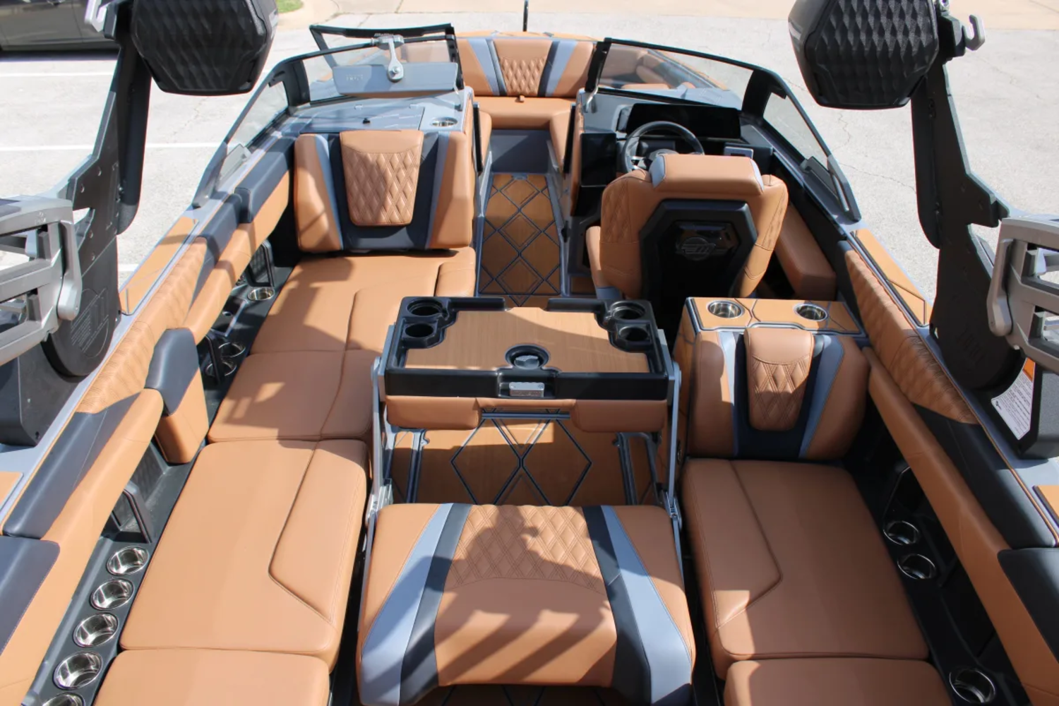 2026 Malibu M242