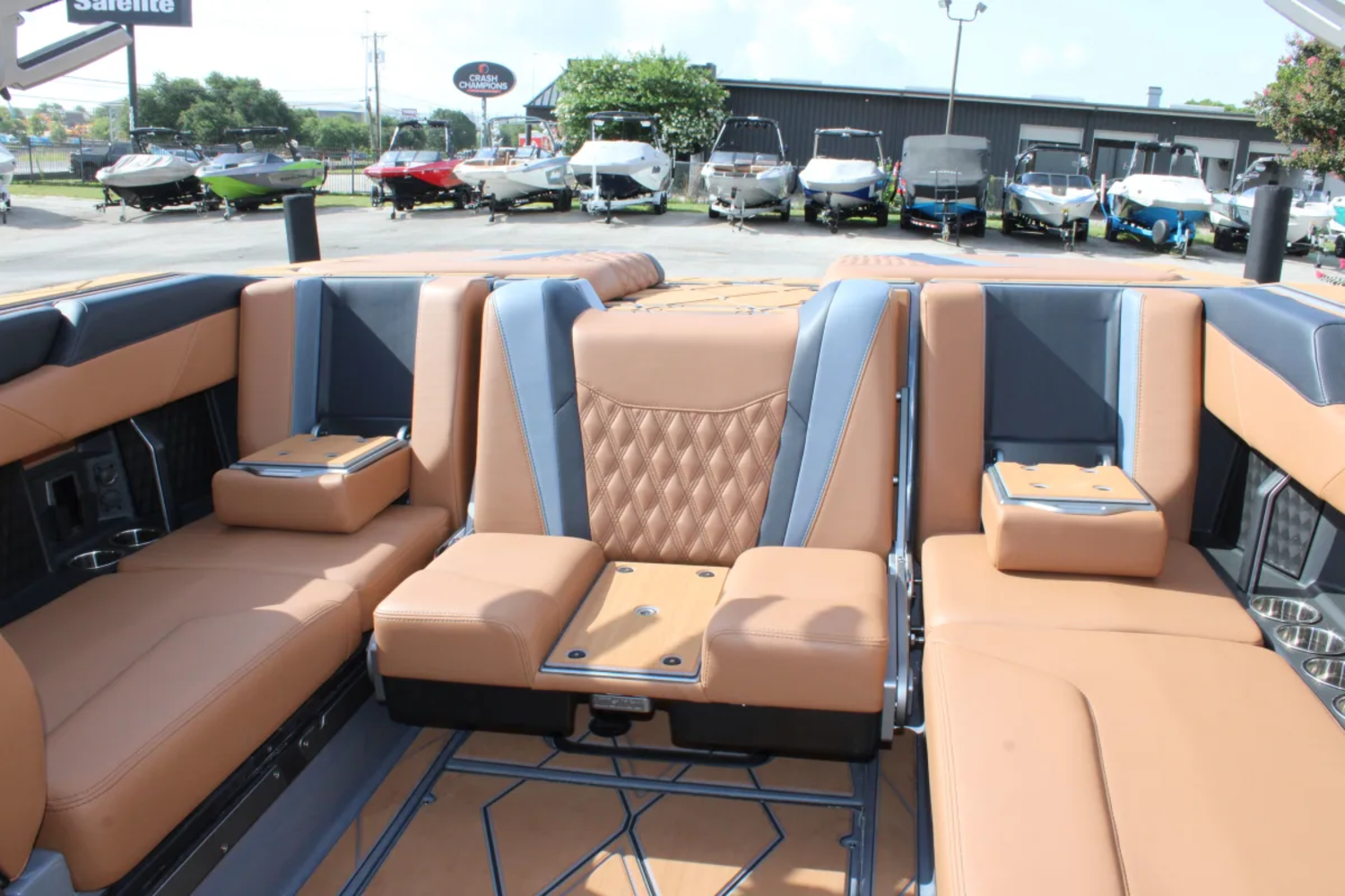 2026 Malibu M242