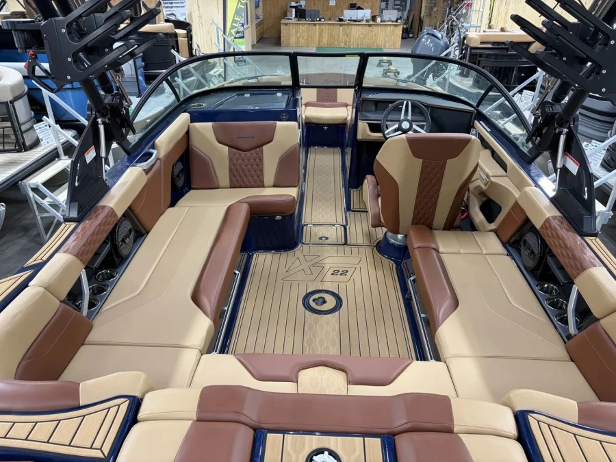 2025-mastercraft-xt22-139450-image11