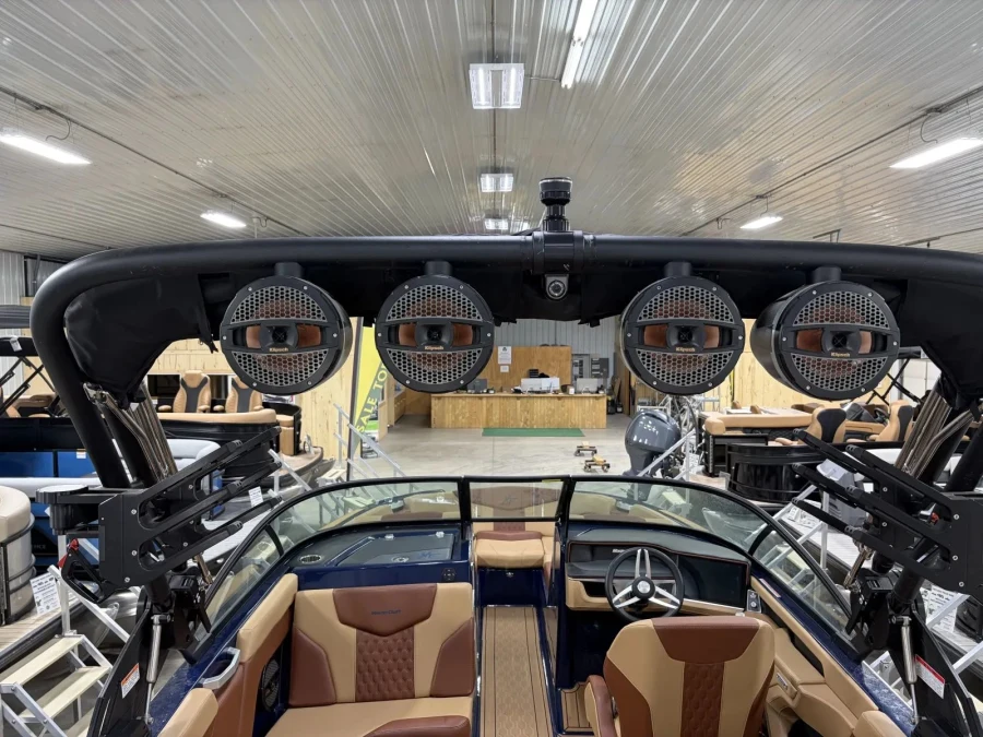 2025-mastercraft-xt22-139450-image12